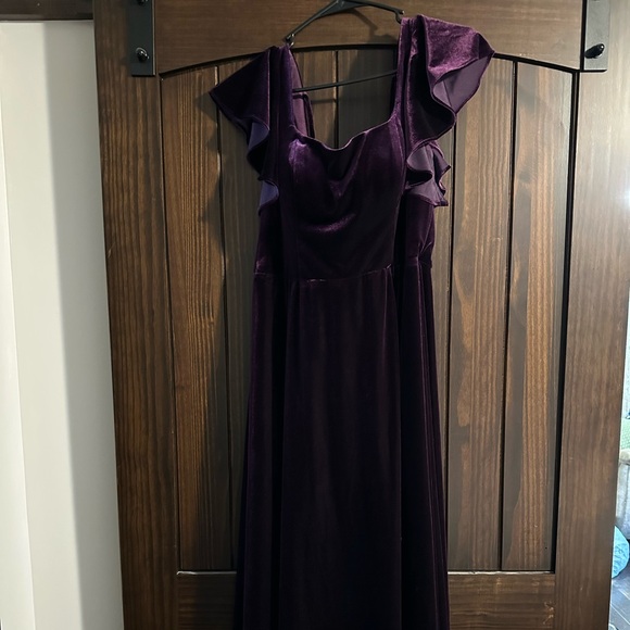 Azazie Dresses & Skirts - Azazie Velvet Maxi Dress in Grape